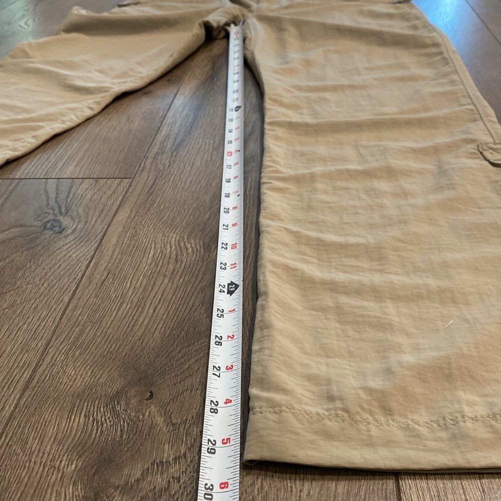 NWOT The North Face Tan Convertible Nylon Hiking Active Pants Size 6 - Picture 10 of 16